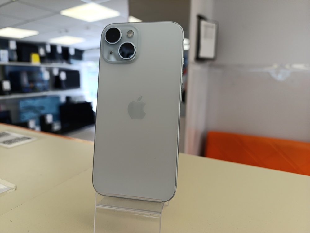 Смартфон Apple Iphone 15 128Gb