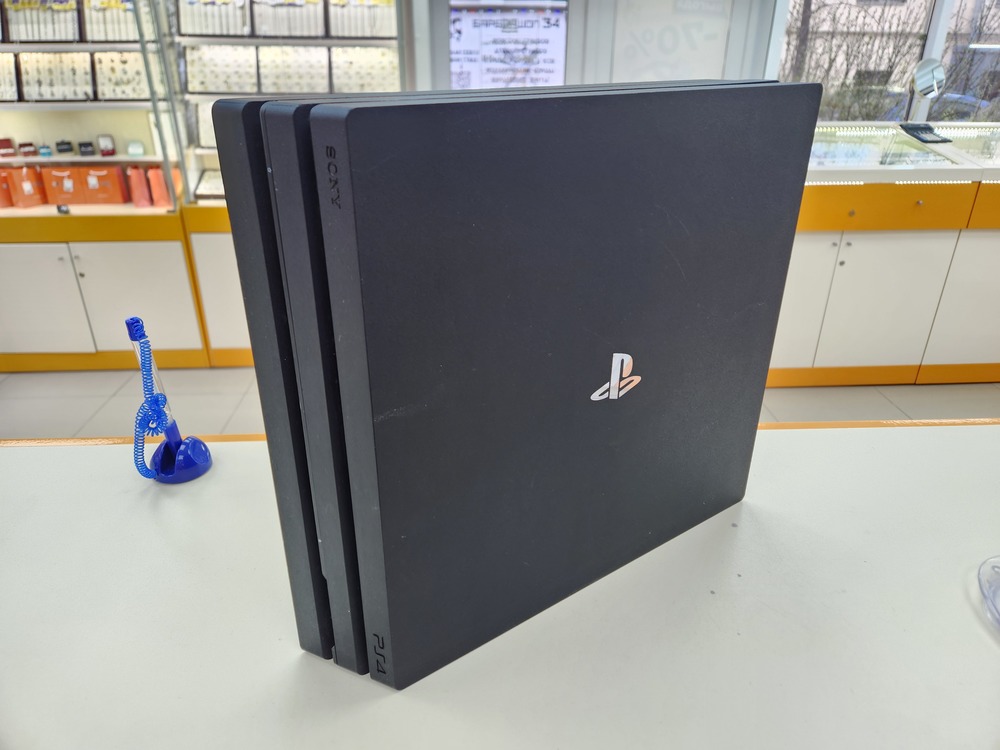 Игровая приставка PlayStation 4 Pro 1Tb