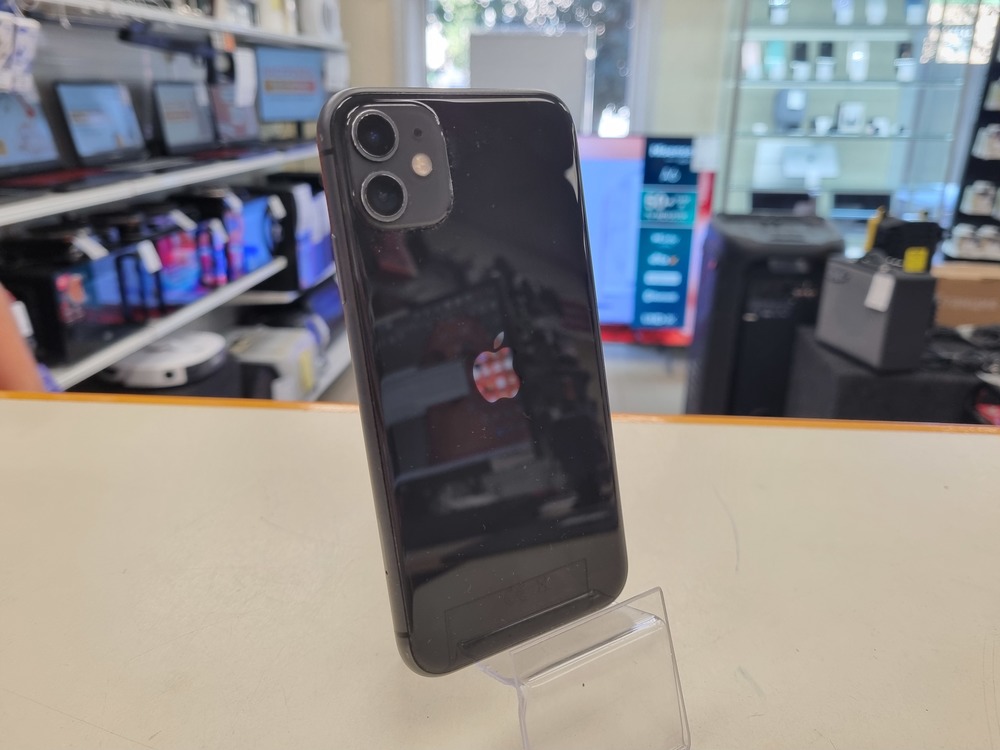 Смартфон Apple iPhone 11 64Gb