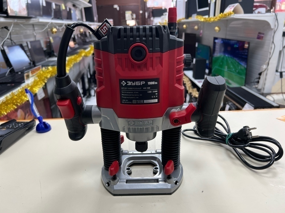 Фрезер Зубр ФМ-1900