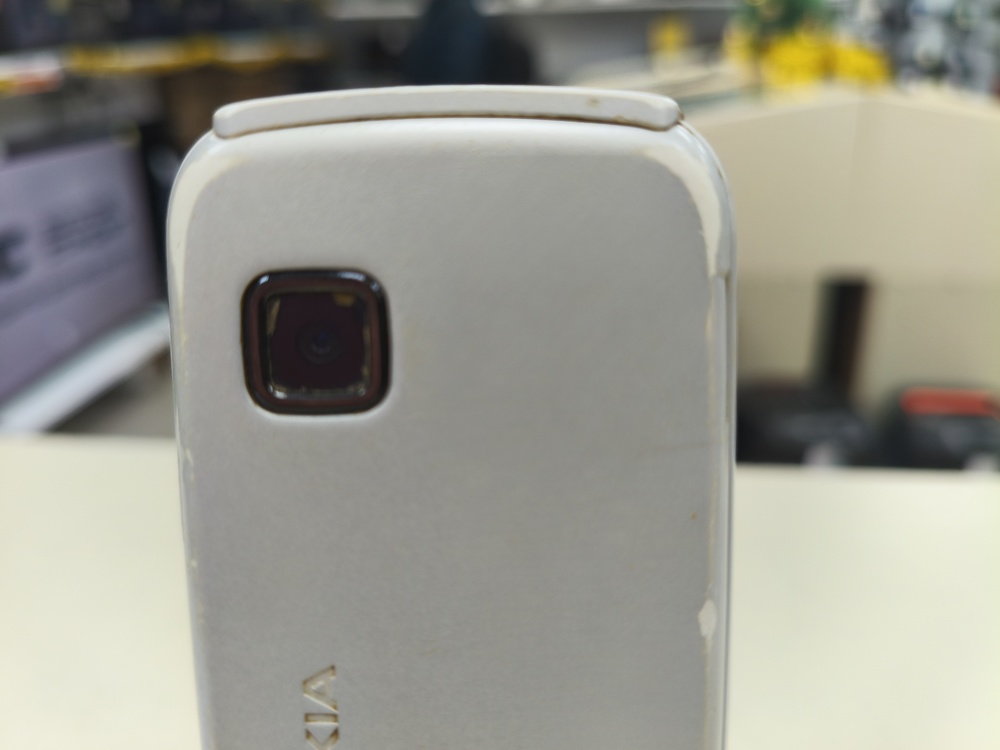 Мобильный телефон Nokia 130