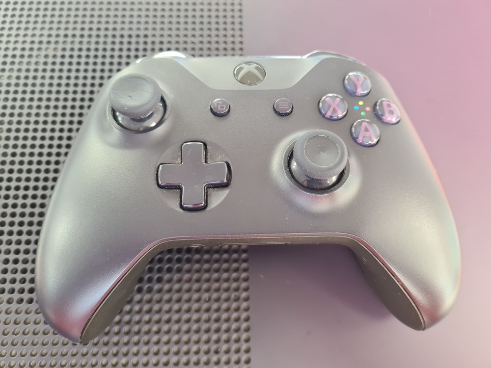 Игровая приставка Xbox One S 1TB