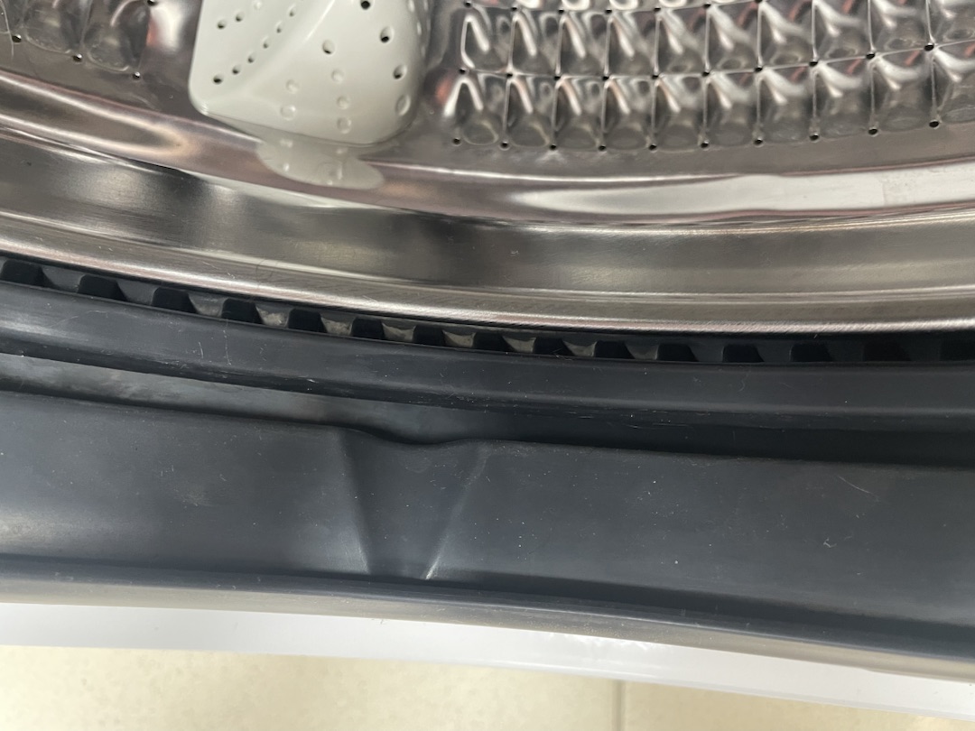 Стиральная машина Haier HW-80-BP14969B