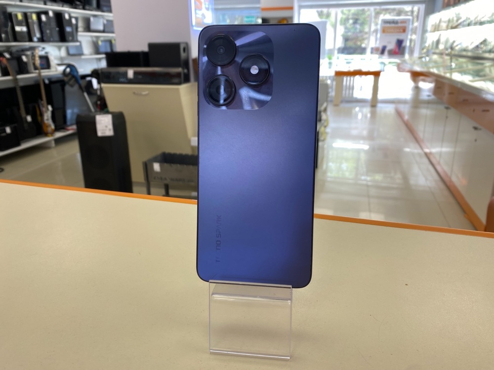 Смартфон Tecno Spark 10 Pro 4/128