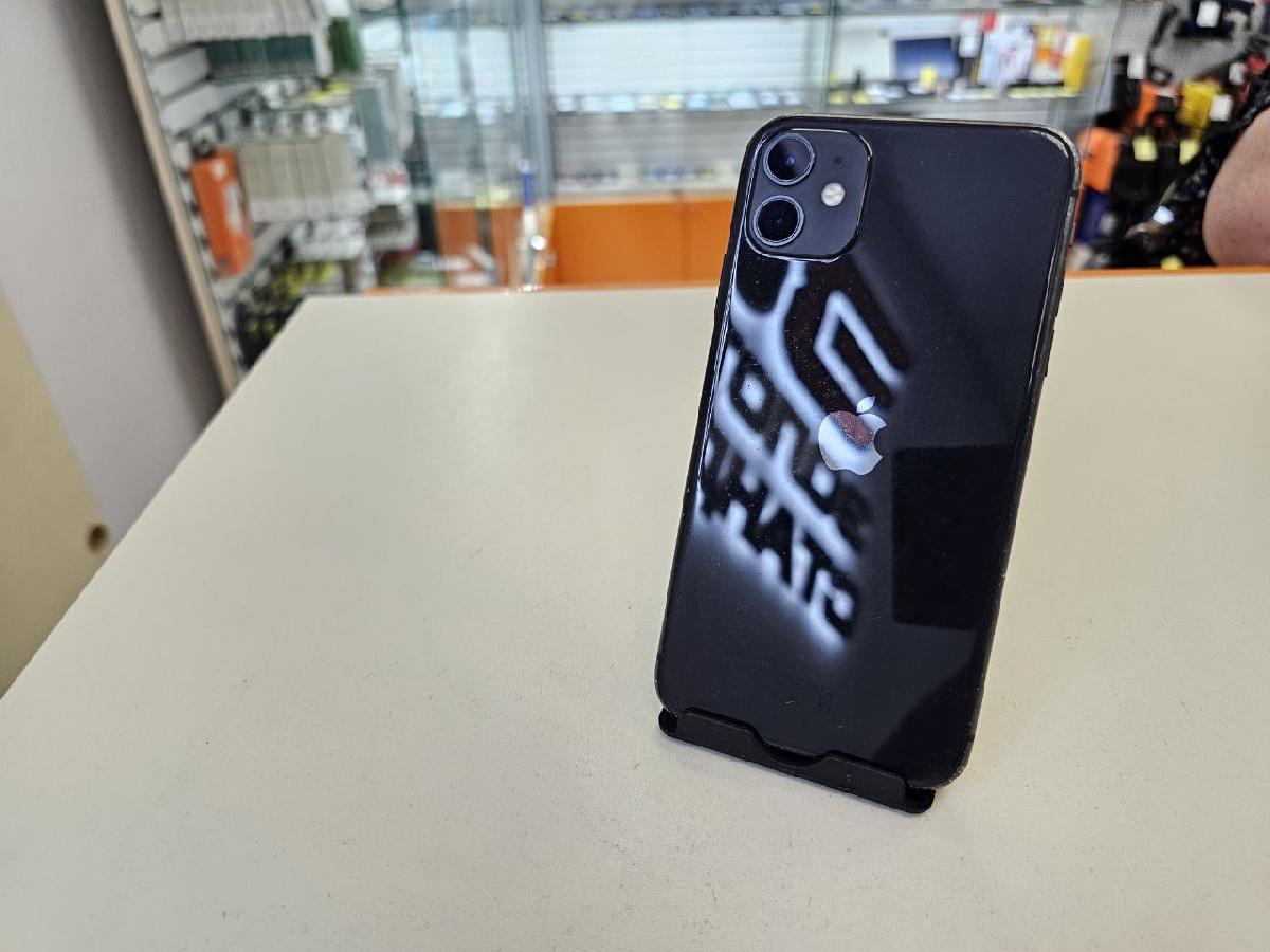 Смартфон Apple iPhone 11 64Gb