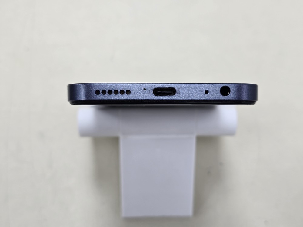 Смартфон Tecno Spark Go1 3/64