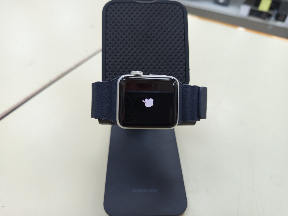 Смарт-часы Apple Watch Series 3 38 мм