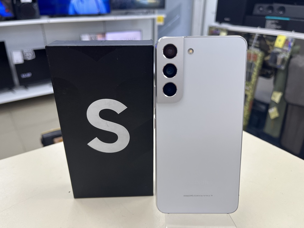 Смартфон Samsung Galaxy S22 8/256