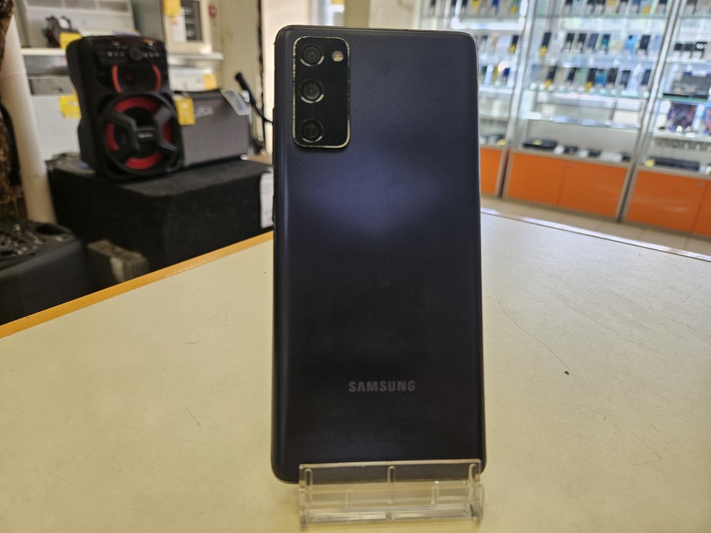 Смартфон Samsung Galaxy S20 FE 6/128