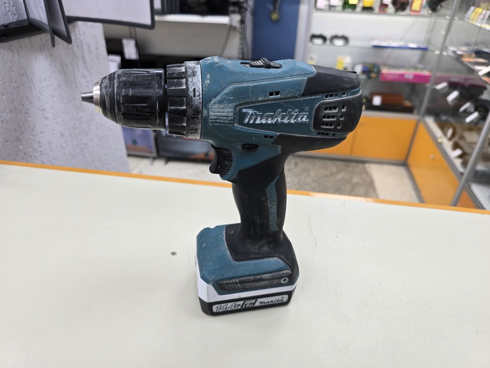Шуруповерт Makita DF347D