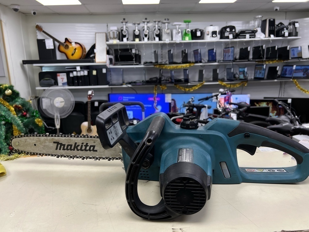 Электропила MAKITA UC3541A