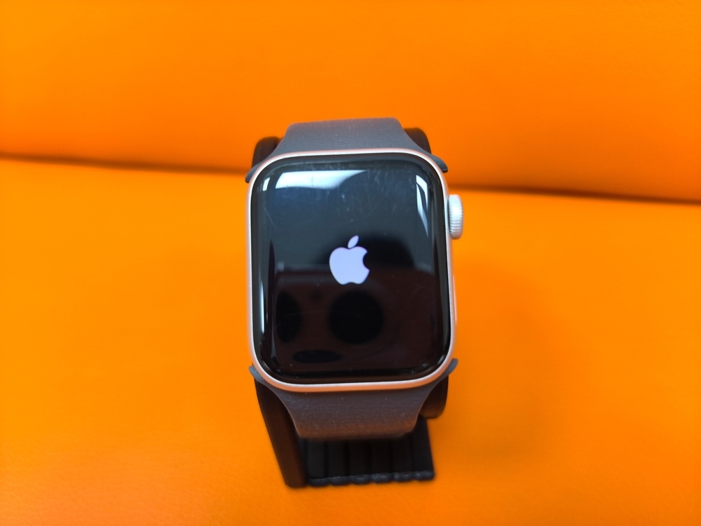 Смарт-часы Apple Watch SE 2022 40mm