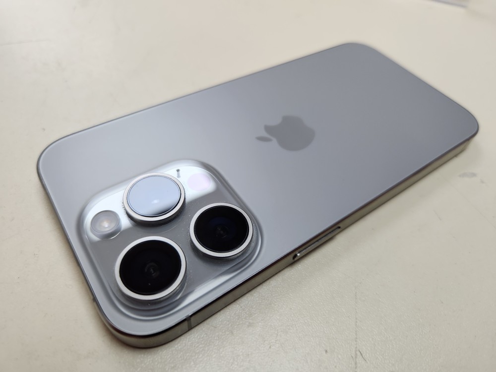 Смартфон Apple Iphone 15 Pro 128Gb