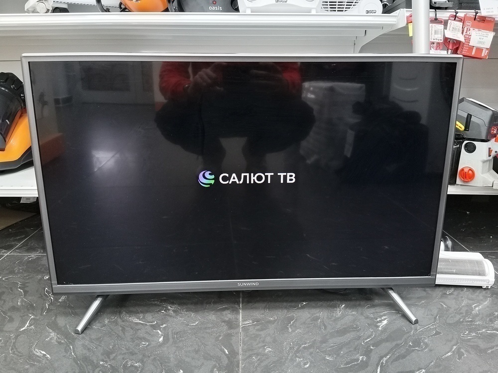 LED Телевизор Sunwind SUN-LED32S12