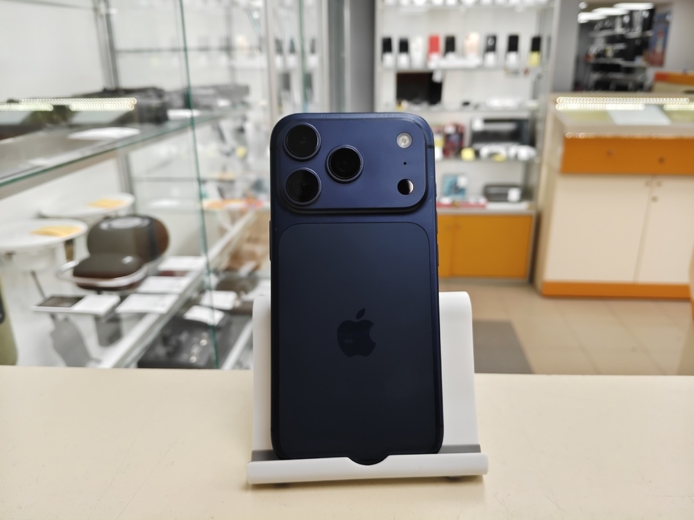 Смартфон Apple Iphone 17 Pro 256Gb