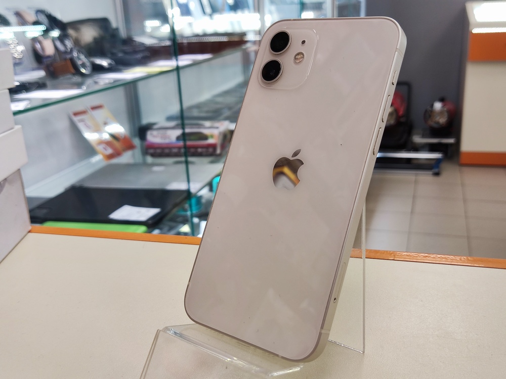 Смартфон Apple iPhone 12 64Gb
