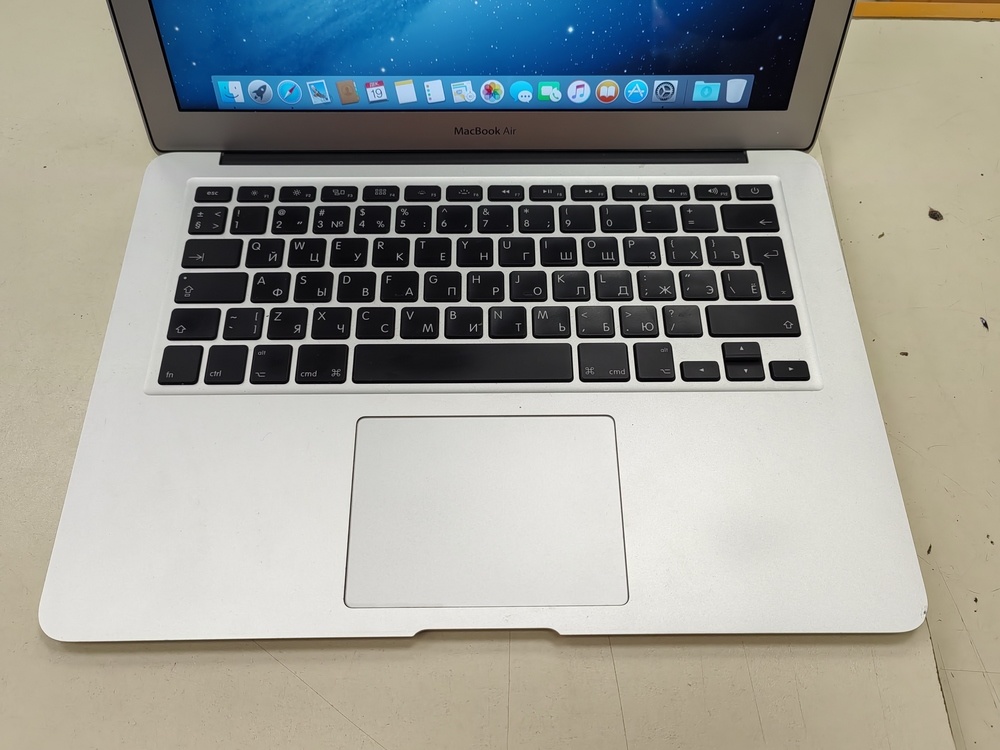 Ноутбук Apple MacBookAir (13 дюймов  A1466) 2013