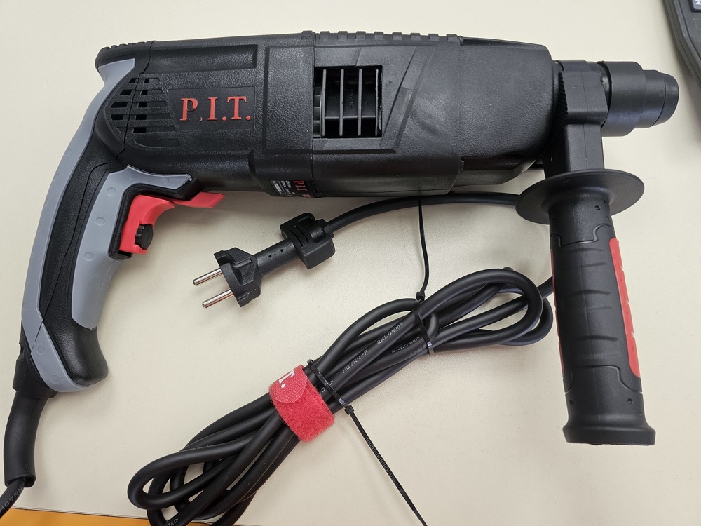 Перфоратор P.I.T. PBH24-C