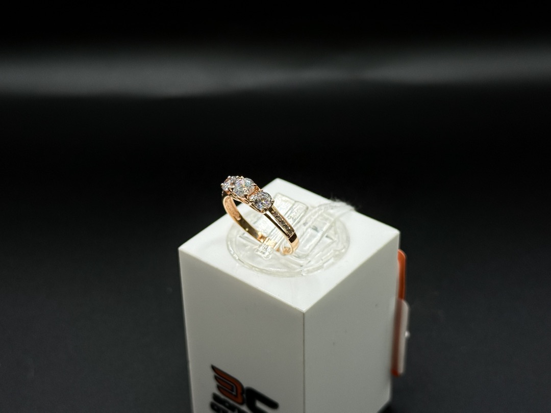 КОЛКМИ585 КОЛЬЦО С КАМНЯМИ (Au 585)