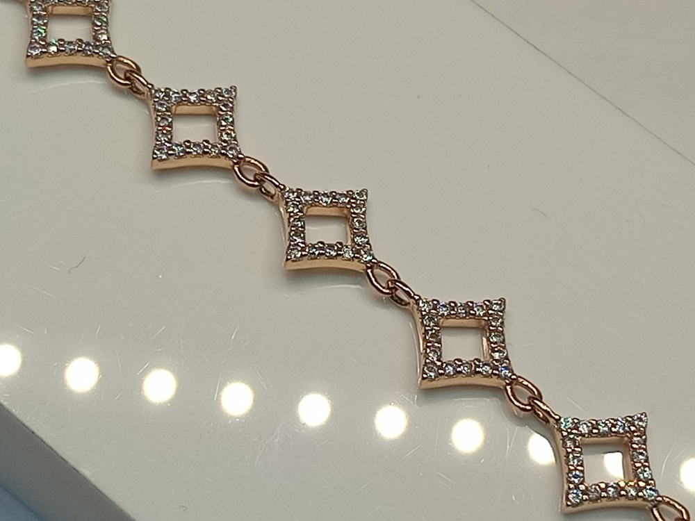 БРАСЛЕТ С КАМНЯМИ (Au 585)