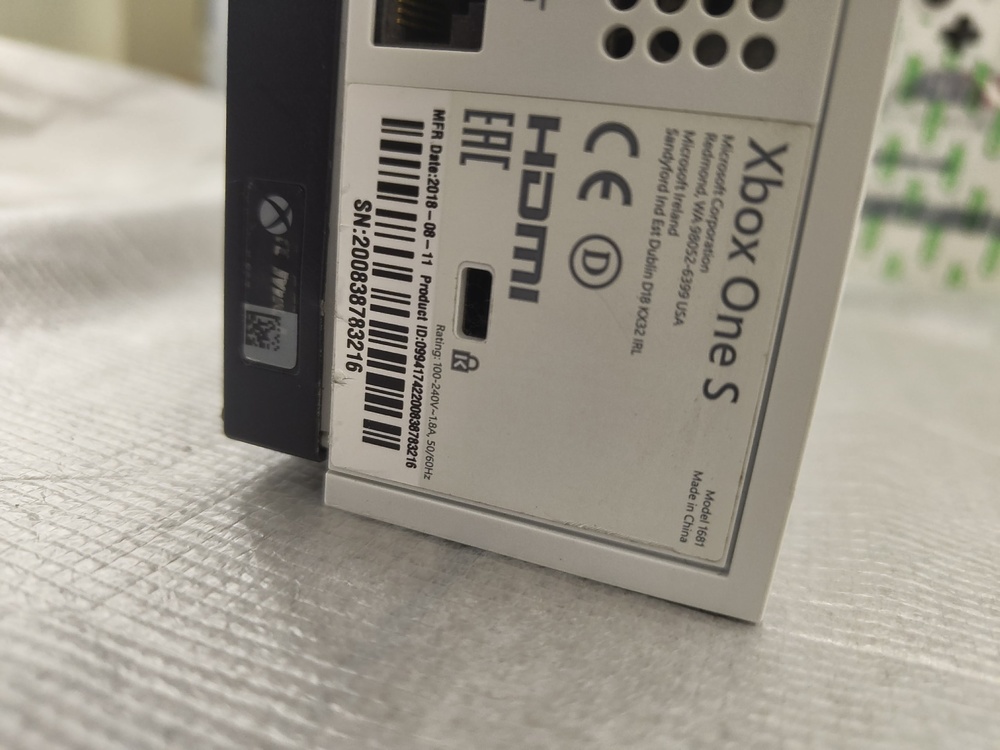 Игровая приставка Xbox One S 1TB