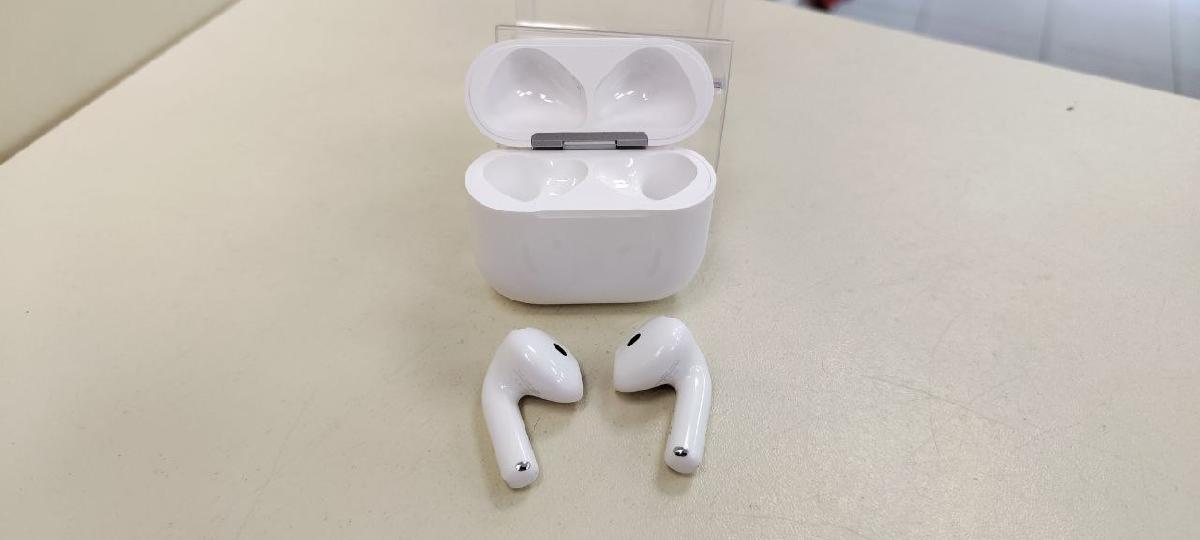 Наушники беспроводные Apple AirPods 4 с ANC