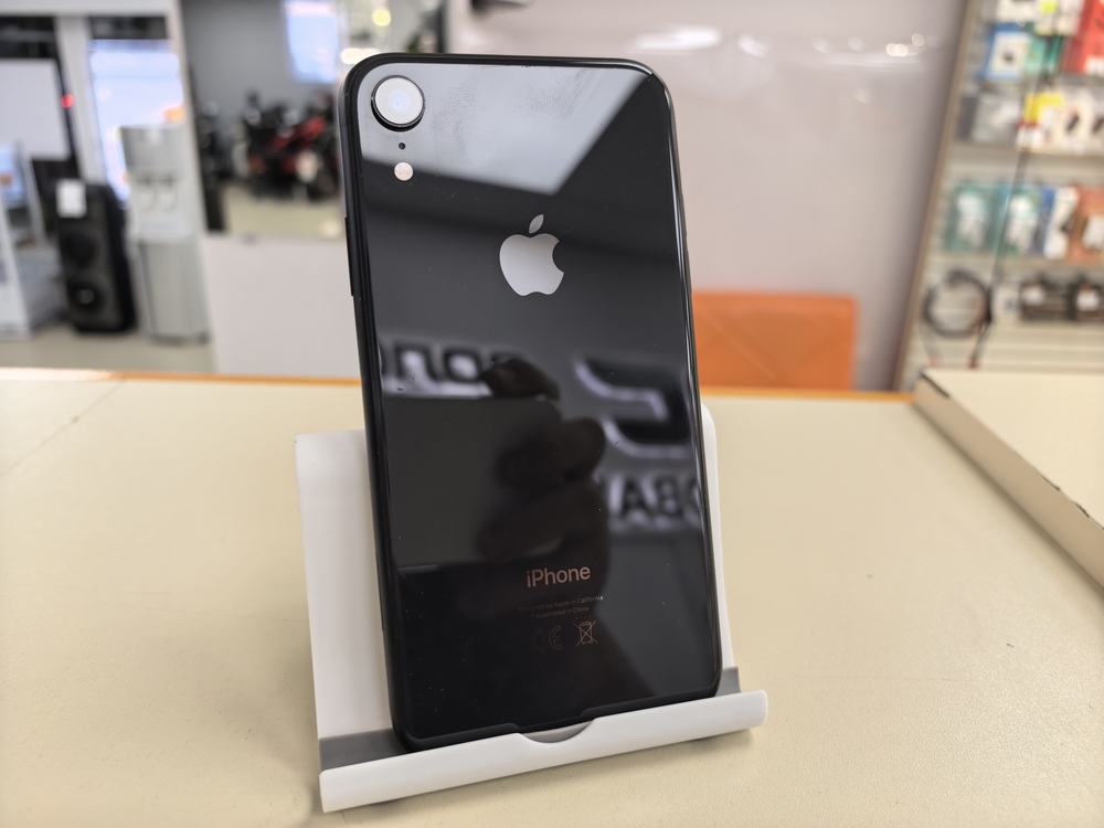 Смартфон Apple iPhone 11 64Gb