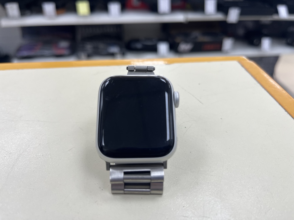 Смарт-часы Apple Watch SE 2022 40mm