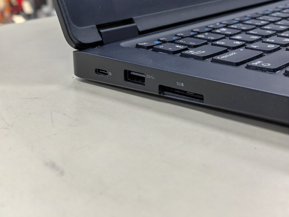 Ноутбук DELL Latitude 5480; Core i5-6300U, Intel HD Graphics 520, 8 Гб, 256 Гб, Нет