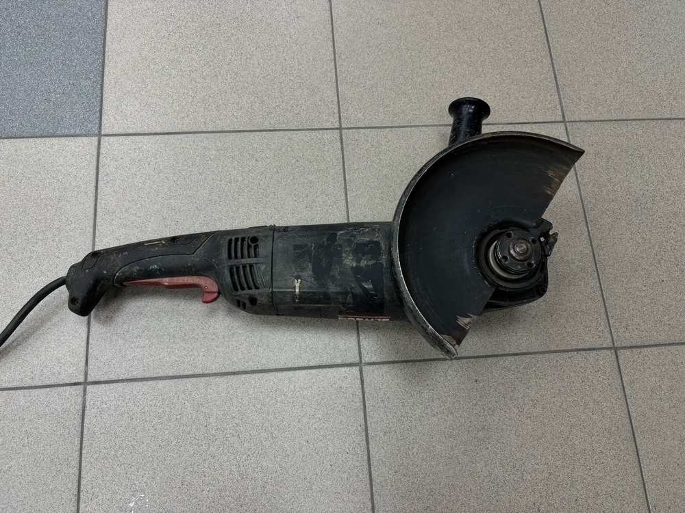 Угловая шлифмашина Elitech AG 2523E