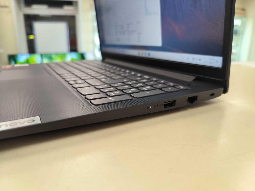 Ноутбук Lenovo V15 G4 AMN; Ryzen 5 7520U, HD Graphics, 8 Гб, 256 Гб, Нет