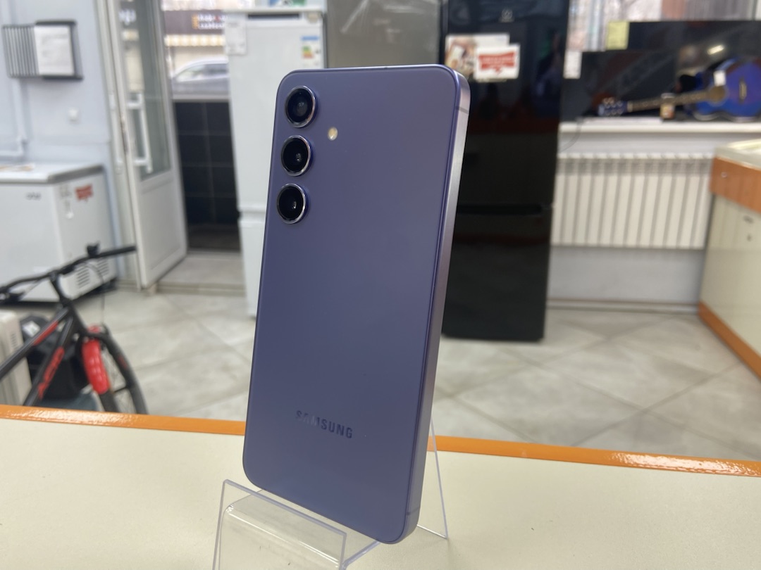 Смартфон Samsung Galaxy S24 8/128