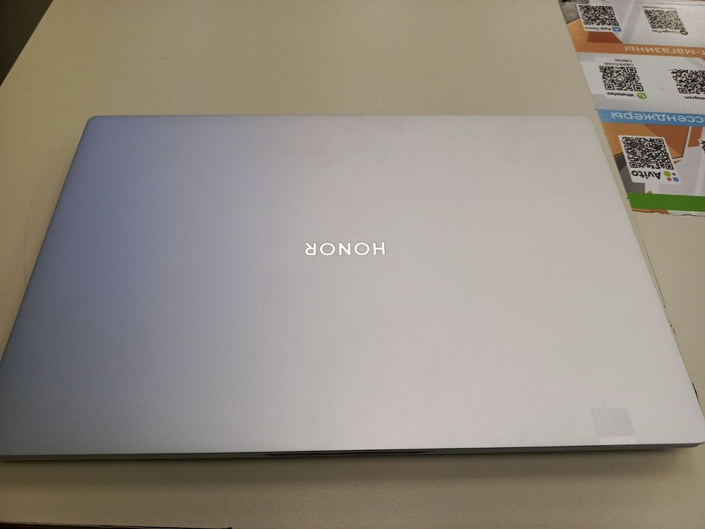 Ноутбук Honor HYM-W56; Ryzen 5 5600H, Radeon Graphics, 16 Гб, 512 GB, Нет