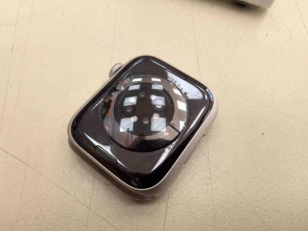 Смарт-часы Apple Watch Series 7 45mm