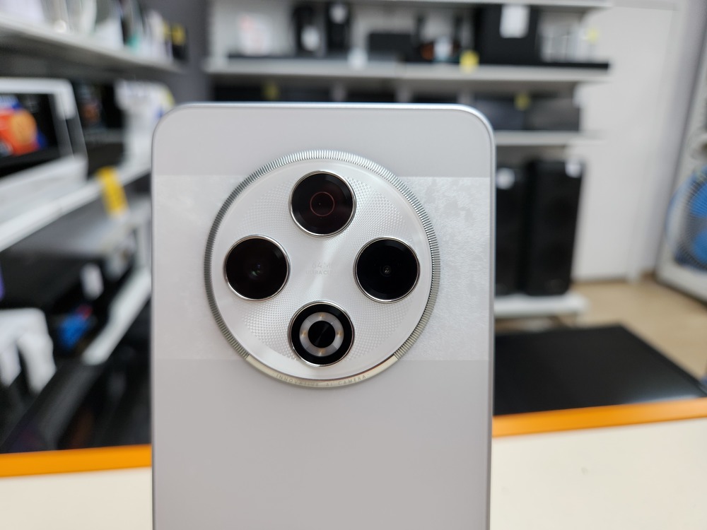 Смартфон Tecno SPARK 30 4/128