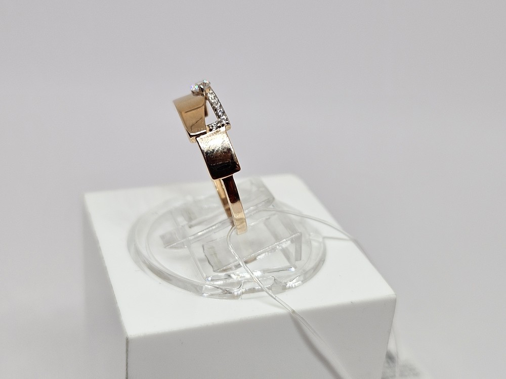 КОЛЬЦО С КАМНЯМИ (Au 585)