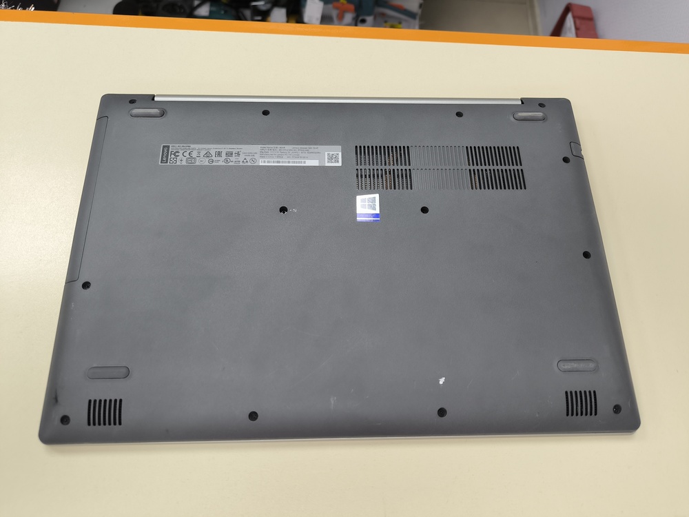 Ноутбук Lenovo IdeaPad 320; Pentium N4200, HD Graphics, 4 Гб, 128 Гб, Нет