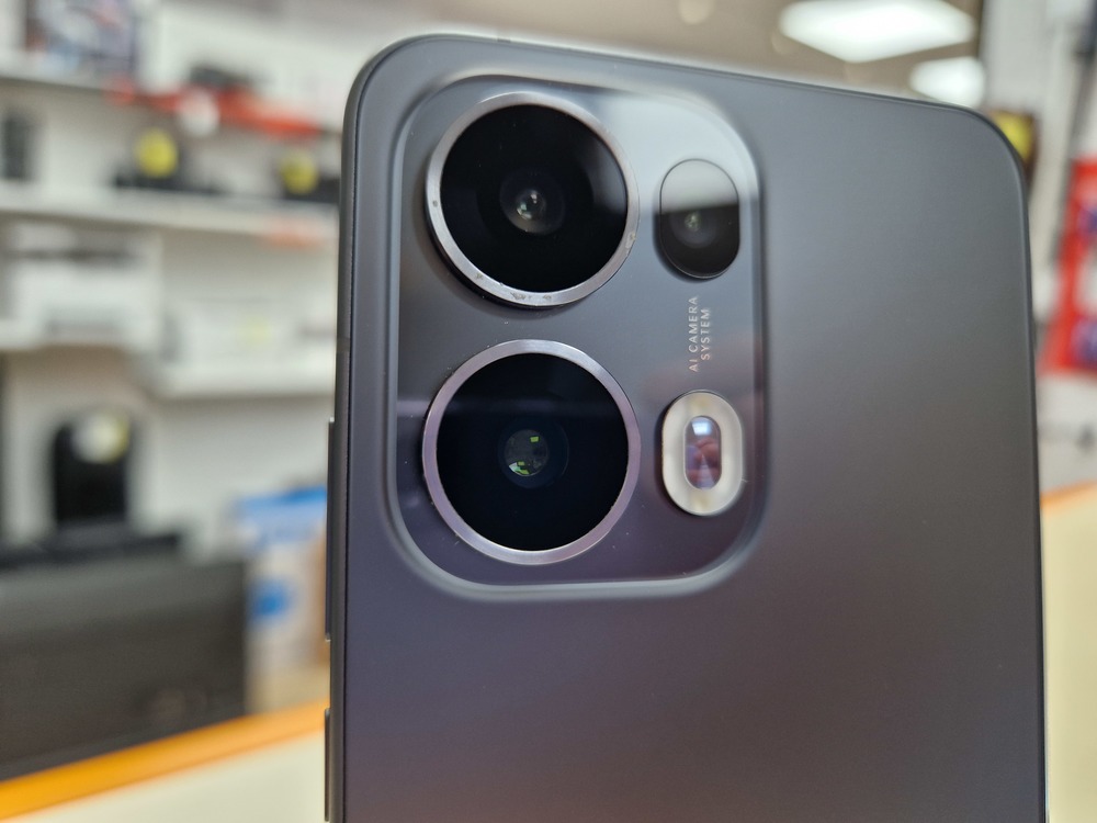 Смартфон Oppo Reno 13 Pro 12/512