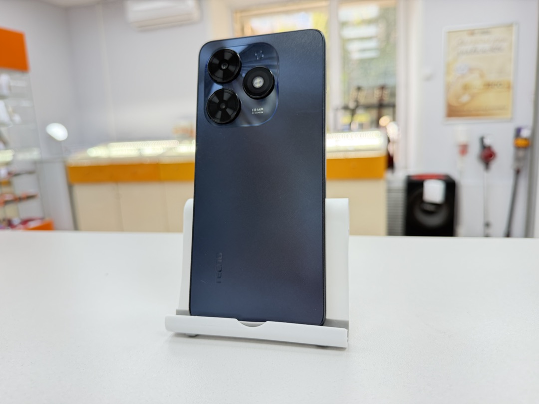 Смартфон Tecno Spark Go 2024 4/64