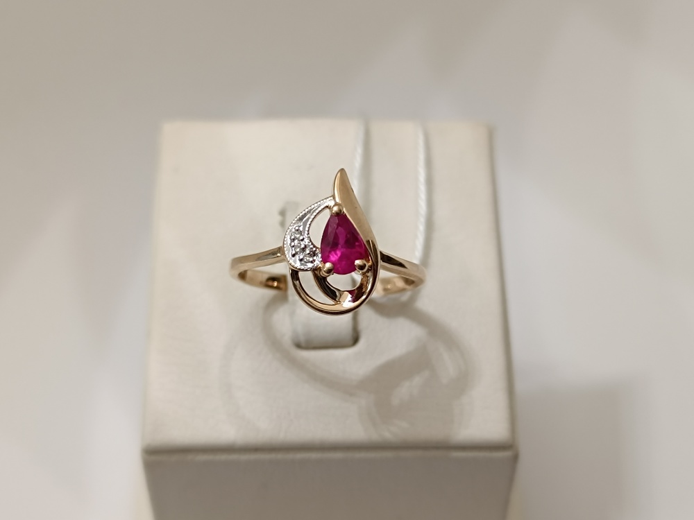 КОЛЬЦО С КАМНЯМИ (Au 585)