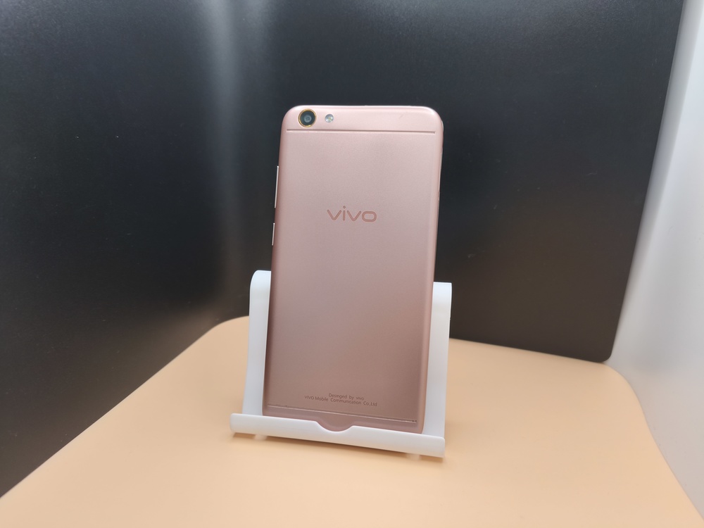 Смартфон Vivo Y66 4/64