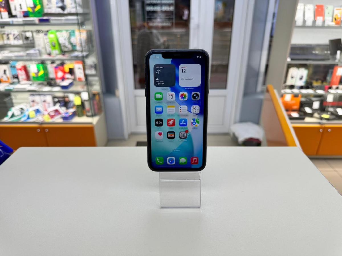 Смартфон Apple iPhone 11 64Gb