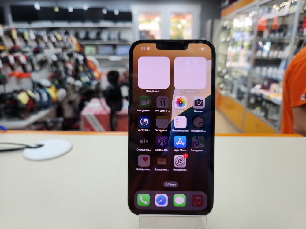Смартфон Apple iPhone 13 128Gb