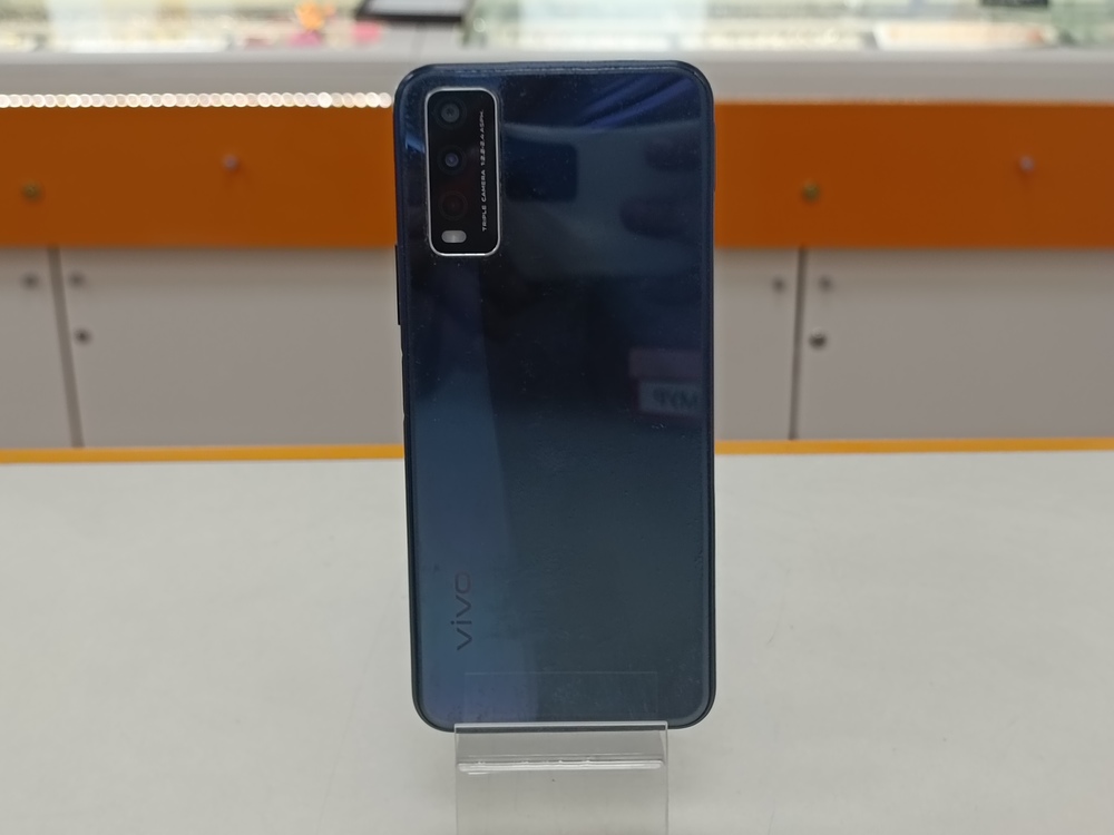 Смартфон Vivo V2027 4/64