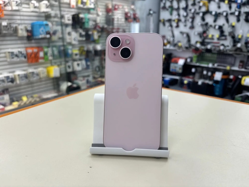 Смартфон Apple Iphone 15 128Gb