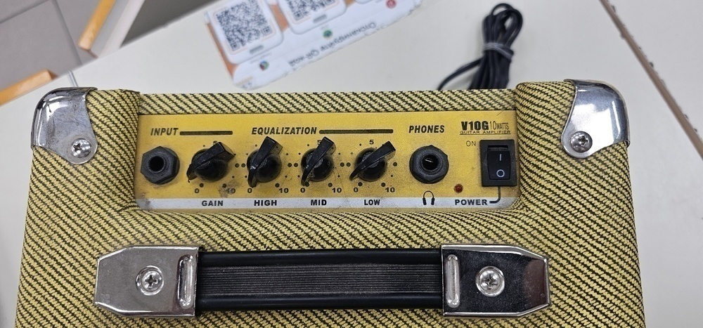 Комбоусилитель для гитар Belcat V10G