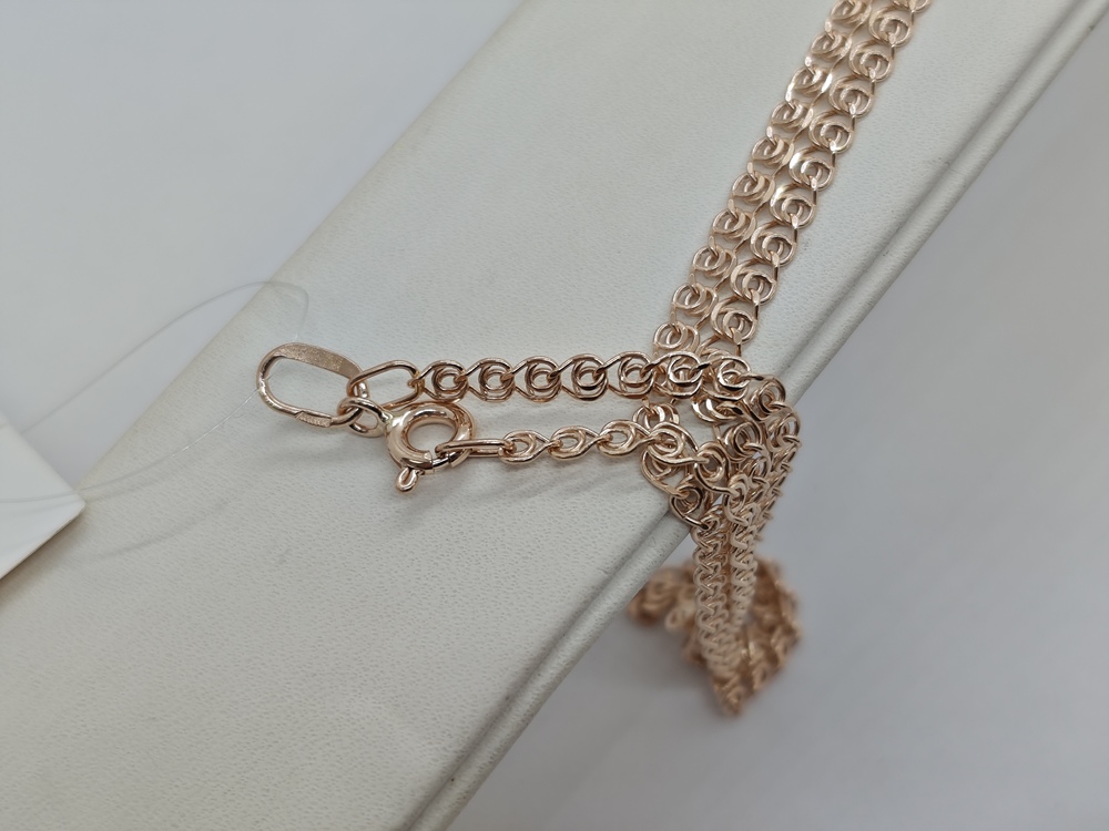 ЦЕПЬ ПУСТОТЕЛАЯ Лав (Au 585)