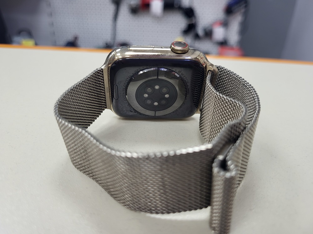 Смарт-часы Apple Watch Series 8 45mm