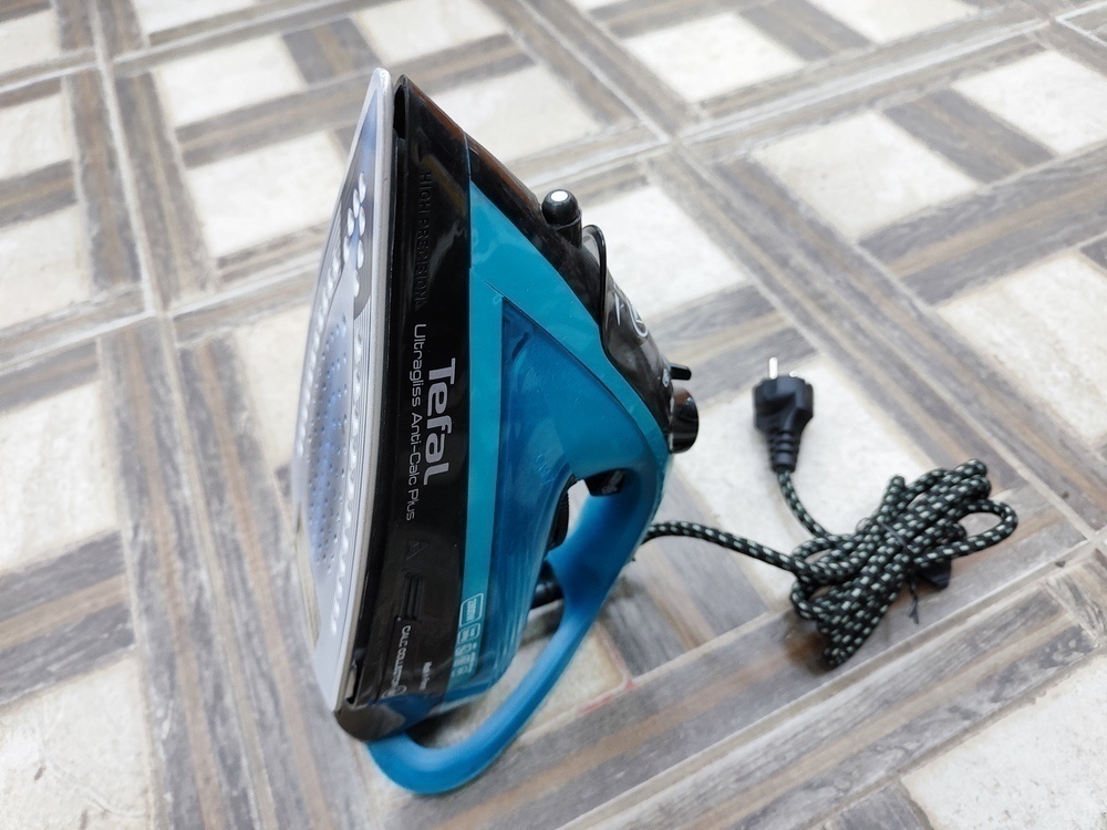 Утюг Tefal FV6832E0