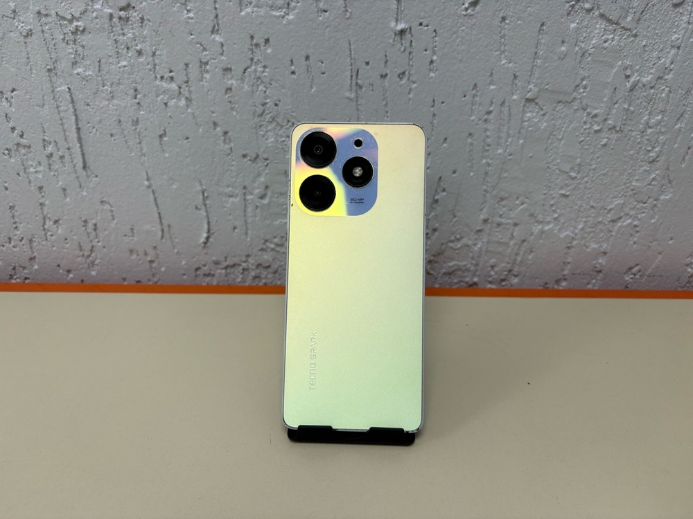 Смартфон Tecno Spark 10 Pro 4/128